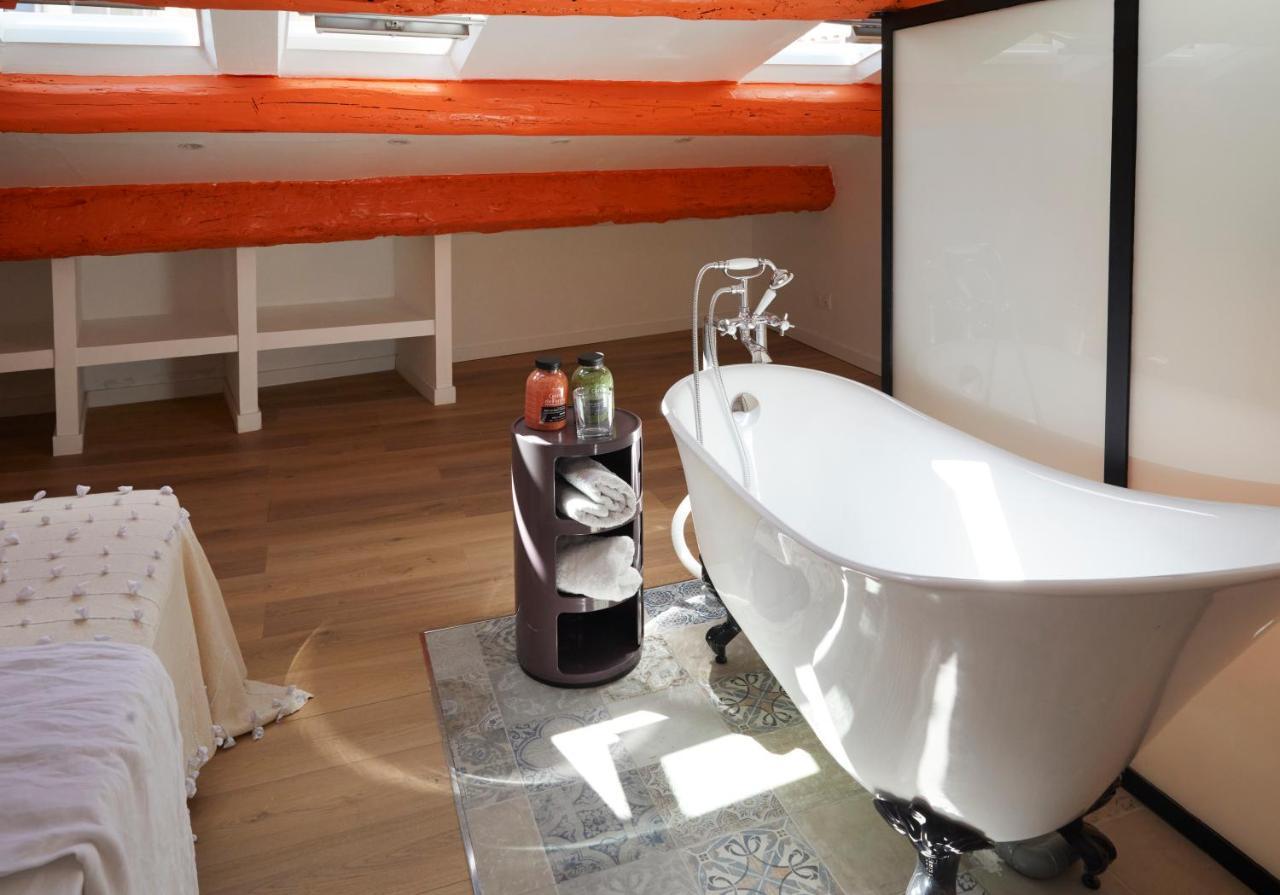 Remarkable Flat In The Historical Part Of Béziers Buitenkant foto